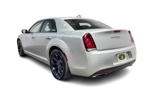 2019 Chrysler 300 Touring