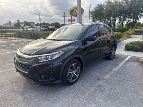 Crystal Black Pearl 2021 Honda HR-V EX