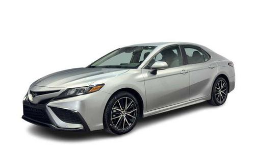 Celestial Silver Metallic 2023 Toyota Camry SE