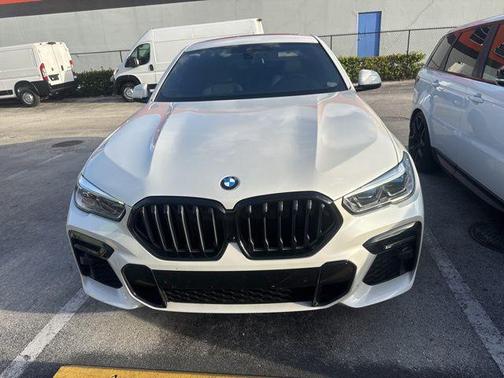 Mineral White Metallic 2023 BMW X6 xDrive40i