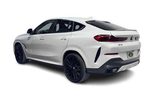 Mineral White Metallic 2023 BMW X6 xDrive40i