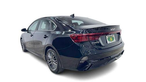 Aurora Black 2024 Kia Forte LXS