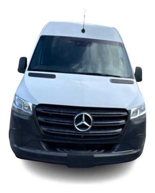 Arctic White 2021 Mercedes-Benz Sprinter 2500 Standard Roof