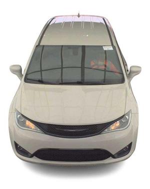 Luxury White Pearlcoat 2020 Chrysler Pacifica Touring
