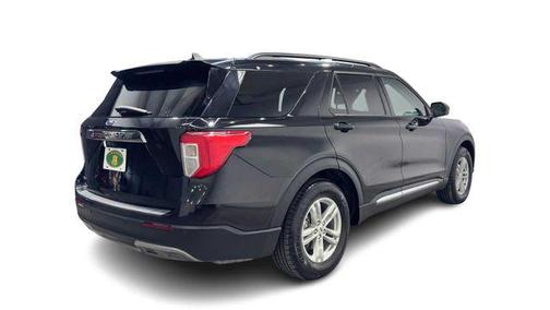 Burgundy Velvet Tinted Clearcoat 2022 Ford Explorer XLT