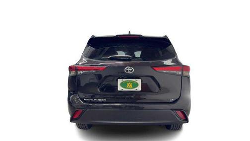 Magnetic Gray Metallic 2021 Toyota Highlander LE