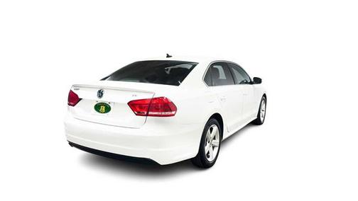 2013 Volkswagen Passat 2.5 SE