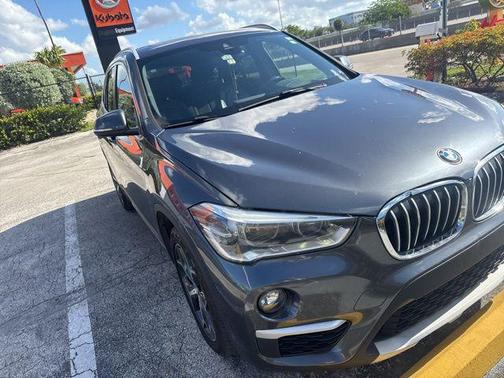 Mineral Gray Metallic 2018 BMW X1 sDrive28i