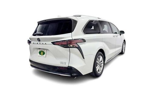 2022 Toyota Sienna Limited