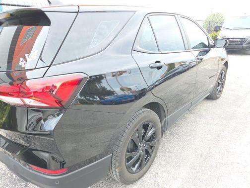 Mosaic Black Metallic 2024 Chevrolet Equinox LS
