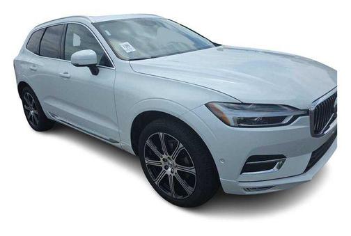 Crystal White Pearl 2019 Volvo XC60 T5 Inscription