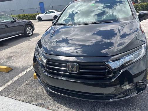Crystal Black Pearl 2023 Honda Odyssey Sport