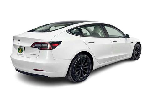 Pearl White 2023 Tesla Model 3 Long Range