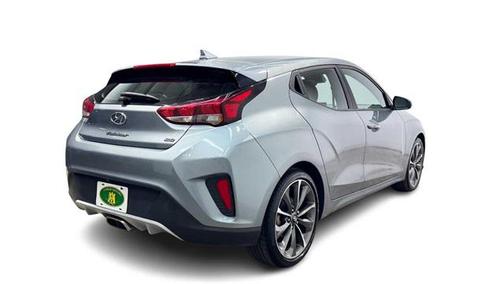 2020 Hyundai Veloster 2