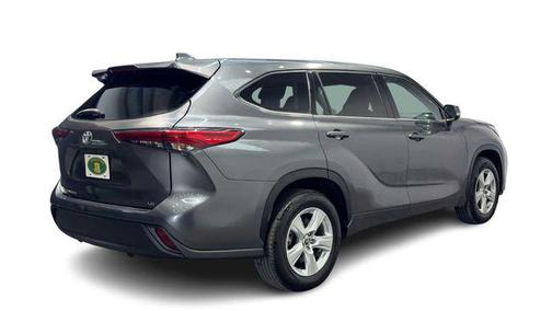 Magnetic Gray Metallic 2020 Toyota Highlander LE