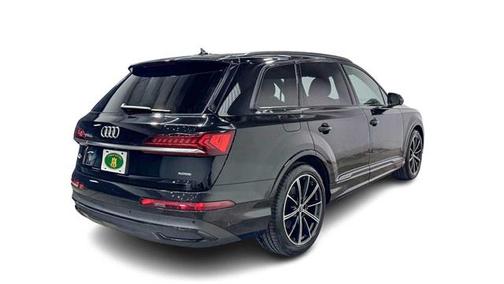 2020 Audi Q7 55 Premium Plus