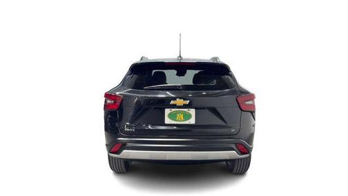 Mosaic Black Metallic 2024 Chevrolet Trax LT