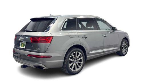 Graphite Gray Metallic 2018 Audi Q7 3.0T Premium Plus