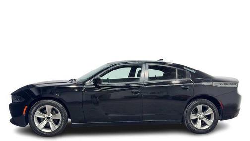 Pitch Black Clearcoat 2018 Dodge Charger SXT Plus