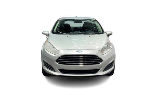 Ingot Silver 2015 Ford Fiesta SE