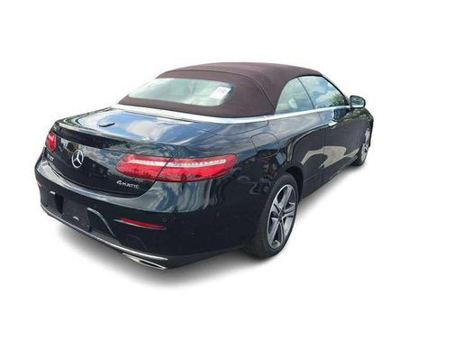Emerald Green Metallic 2018 Mercedes-Benz E-Class 4MATIC