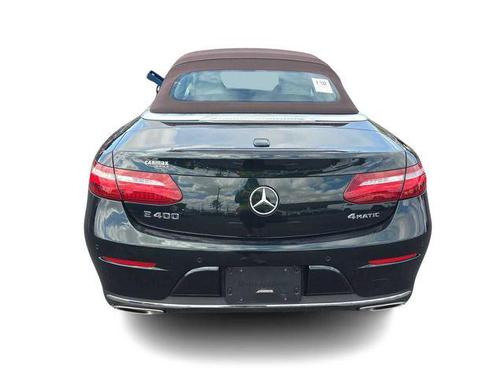 Emerald Green Metallic 2018 Mercedes-Benz E-Class 4MATIC