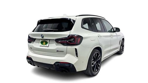 2022 BMW X3 M40i