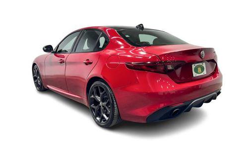 2019 Alfa Romeo Giulia Sport