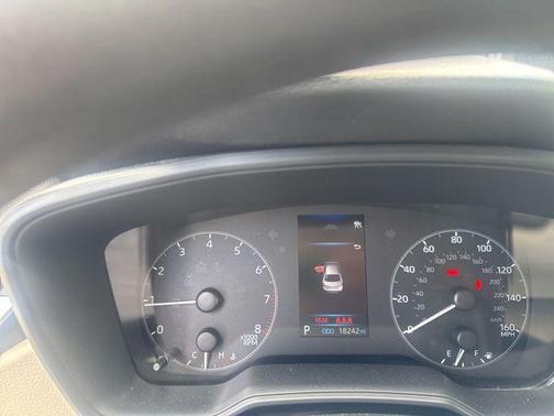 Ice 2023 Toyota Corolla LE
