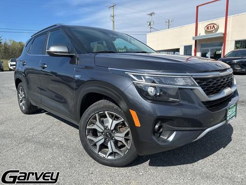 Gray 2021 Kia Seltos EX