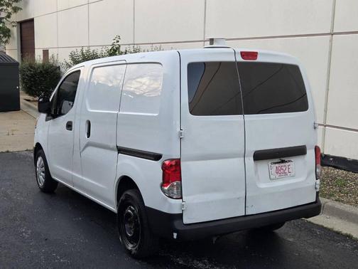 White 2015 Chevrolet City Express 1LS