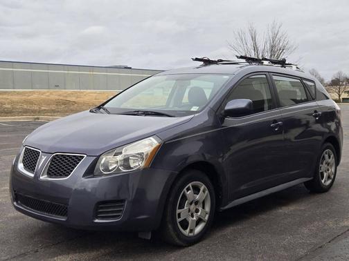 2009 Pontiac Vibe Base