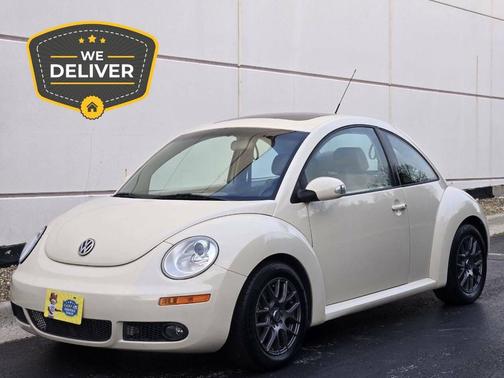 Harvest Moon Beige 2006 Volkswagen New Beetle 2.5