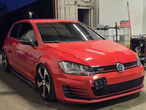 2015 Volkswagen Golf GTI 2.0T S 4-Door