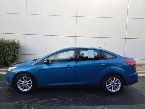 Blue 2015 Ford Focus SE