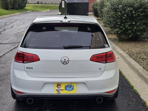 Pure White 2015 Volkswagen Golf GTI 2.0T Autobahn 4-Door