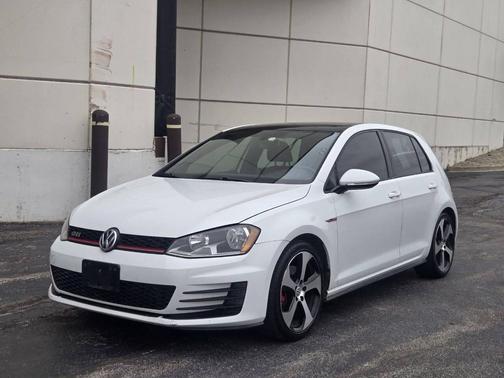 2015 Volkswagen Golf GTI 2.0T SE 4-Door