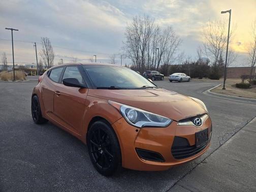 2013 Hyundai Veloster Base