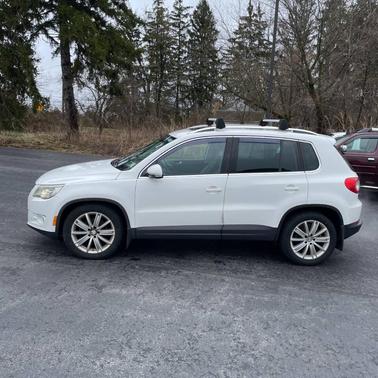 2011 Volkswagen Tiguan SEL