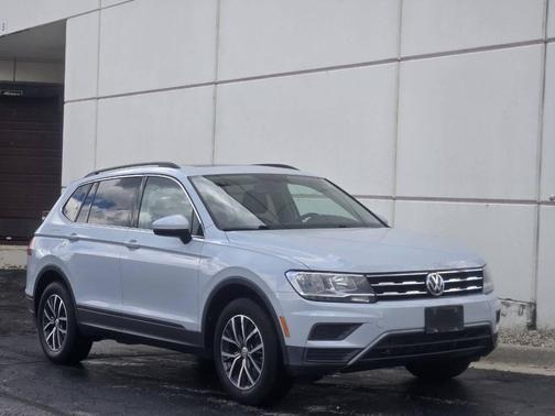White 2019 Volkswagen Tiguan 2.0T SE 4MOTION