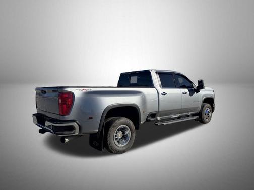 2025 Chevrolet Silverado 3500 LTZ