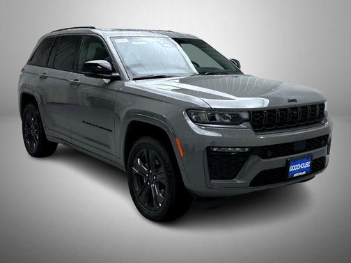 Sting-Gray Clear Coat 2027 Jeep Grand Cherokee Limited