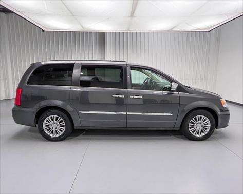 2015 Chrysler Town & Country Touring-L