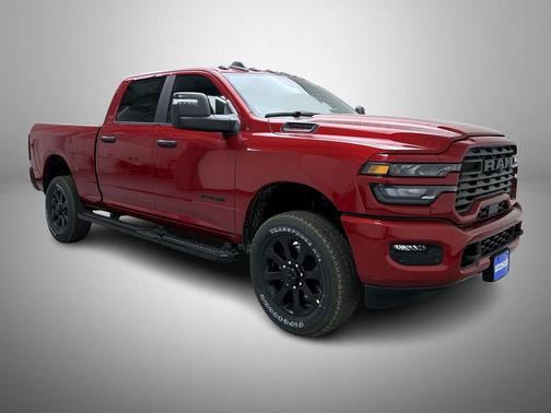 Molten Red Pearlcoat 2026 RAM 2500 Big Horn Crew Cab 4x4 6'4' Box