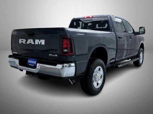 2026 RAM 2500 Tradesman Crew Cab 4x4 6'4' Box