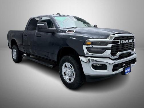 2026 RAM 2500 Tradesman Crew Cab 4x4 6'4' Box