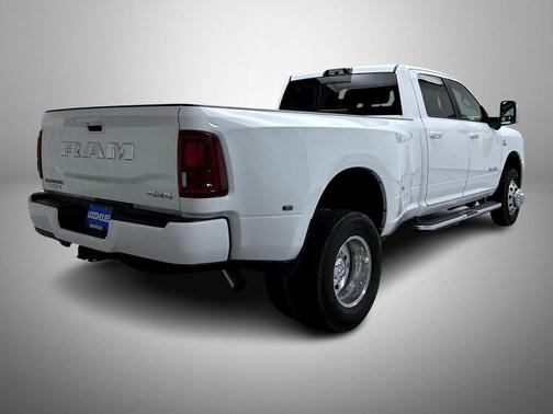 Bright White Clearcoat 2026 RAM 3500 Laramie Crew Cab 4x4 8' Box