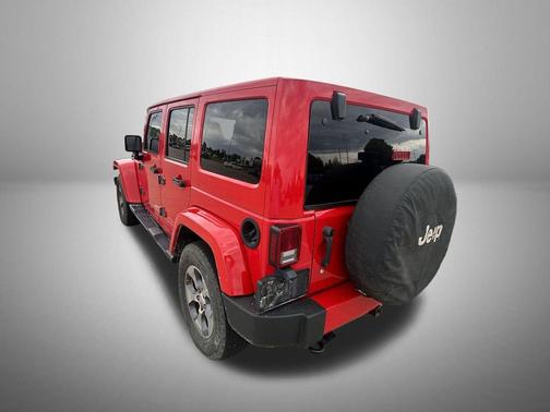 Firecracker Red Clearcoat 2016 Jeep Wrangler Unlimited Sahara