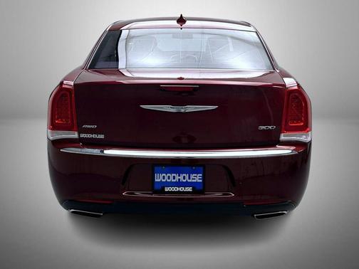 2016 Chrysler 300 S