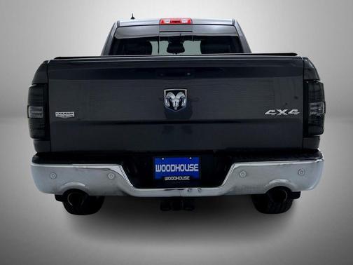 Granite Crystal Metallic Clearcoat 2016 RAM 1500 Laramie